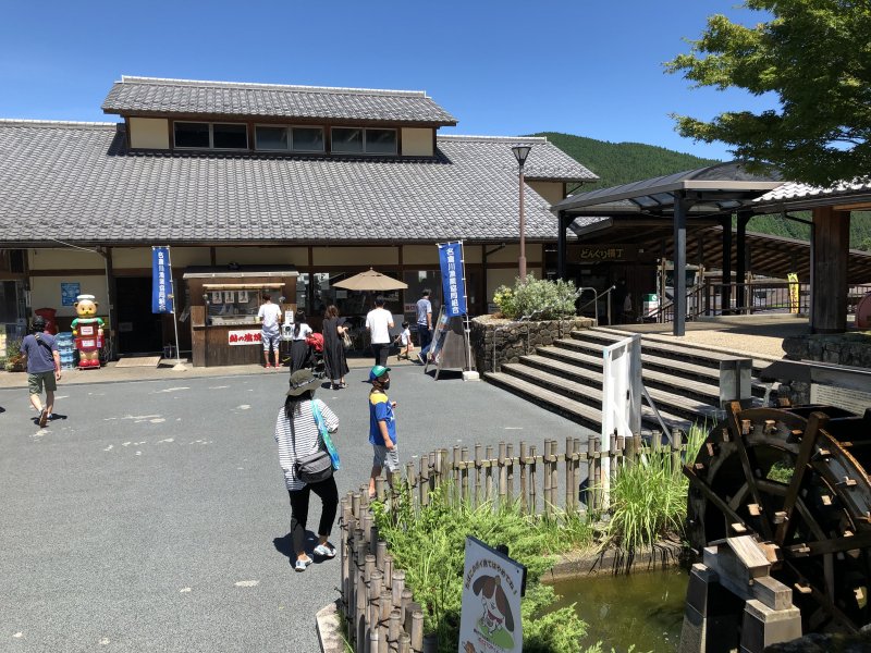 道の駅 どんぐりの里 いなぶ