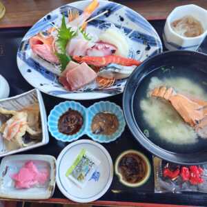 網元光徳丸 食事処 かにや へだ本店