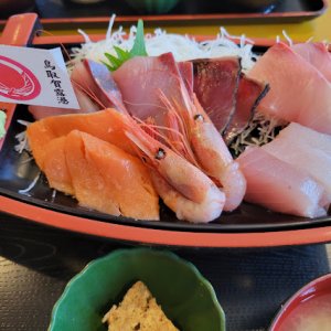 賀露港 市場食堂