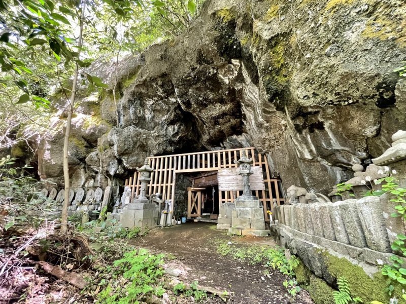岩屋山石窟
