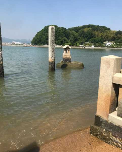 亀石神社