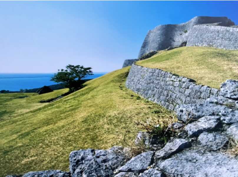 勝連城