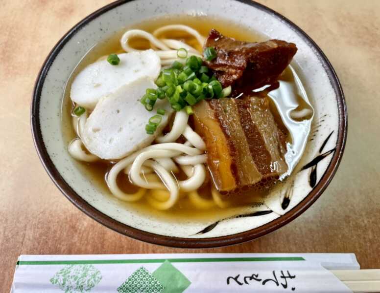 元祖木灰沖縄そば きしもと食堂