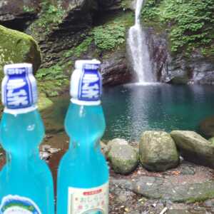 おしらじの滝