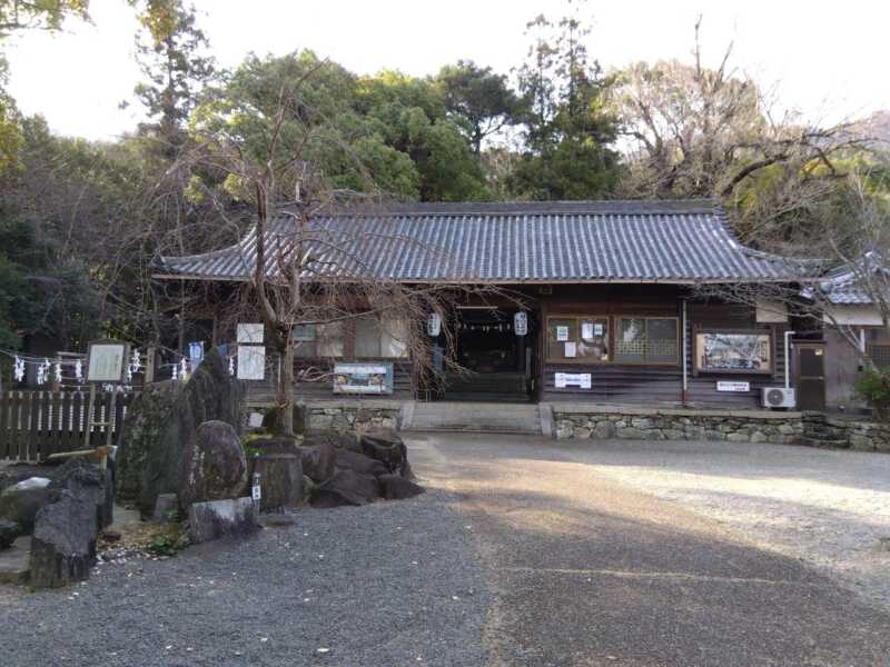 藤白神社