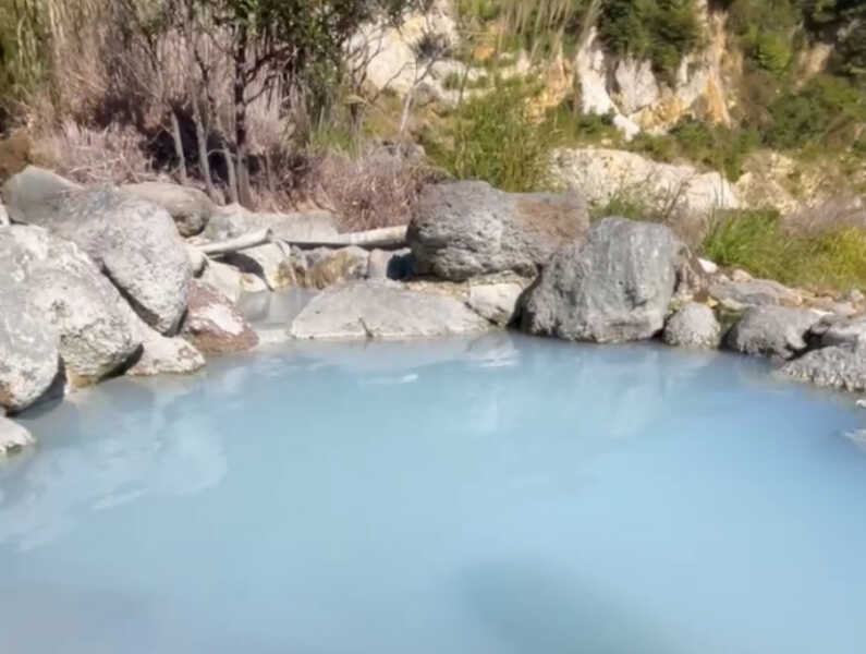 鍋山の湯