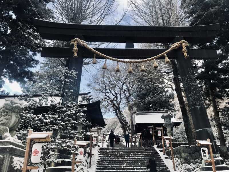 諏訪大社上社前宮