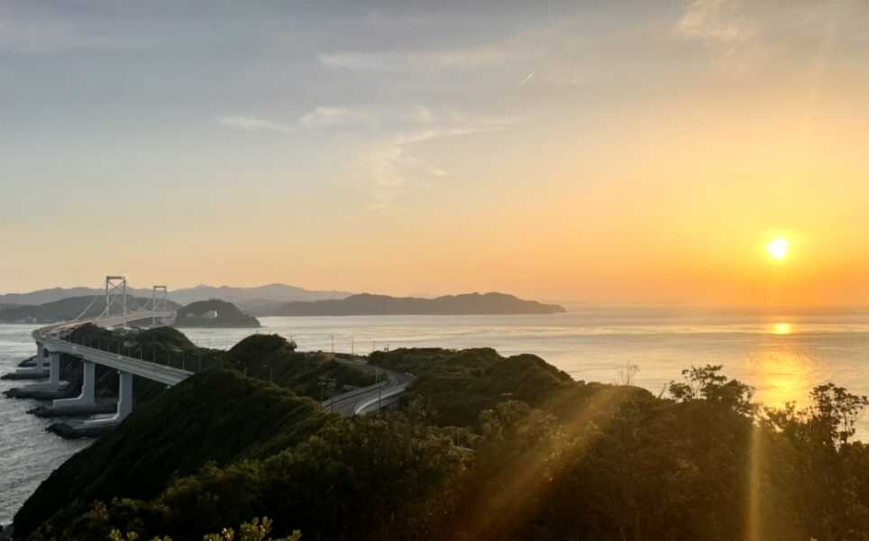 巨大たまねぎオブジェ『おっ玉葱』