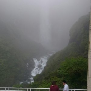 華厳滝