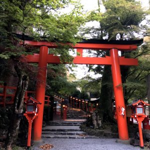 貴船神社