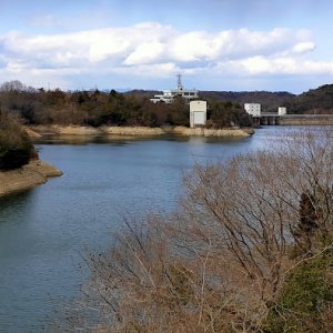衝原湖