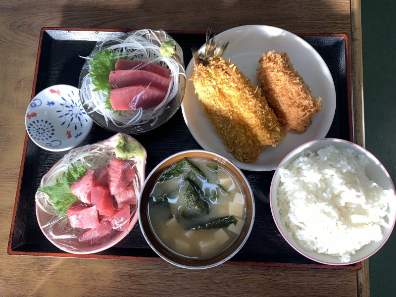 前橋総合卸売市場の市場食堂